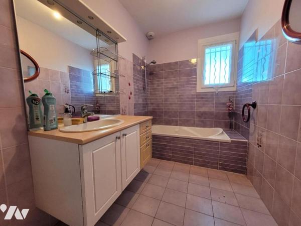 PAVILLON - EN CAMPAGNE