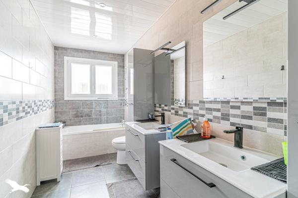 Maison à vendre 530 400 € Le Haillan 6 p 138 m² DPE C