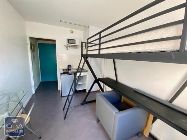 Appartement à louer 1 pièce 12.49m² Tours (37200)