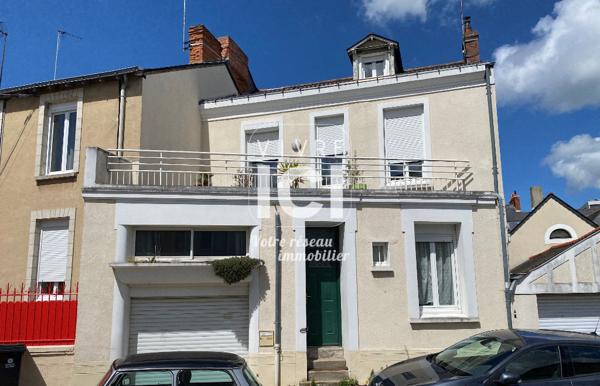 ANGERS PLACE DU LYCEE MAISON