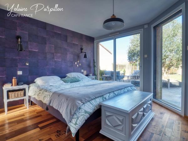 Maison à vendre de plain-pied avec 3 chs + 1 bureau, 594 m² de terrain - MONTAIGU VENDEE (85)