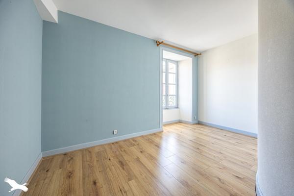 Immeuble à vendre |                                       Celles-sur-Belle |                                            831 m²