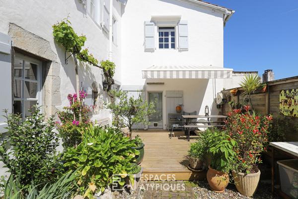 Appartement de charme de plain-pied dans une bâtisse du XVIIᵉ siècle