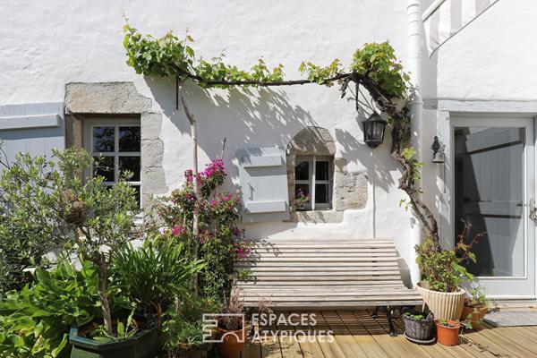 Appartement de charme de plain-pied dans une bâtisse du XVIIᵉ siècle