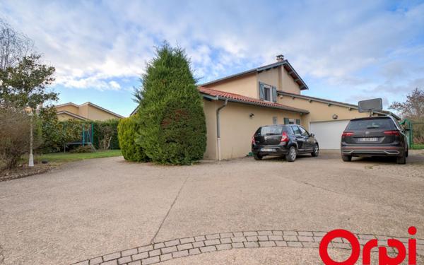 Maison à vendre    7 pièces •  Montluel