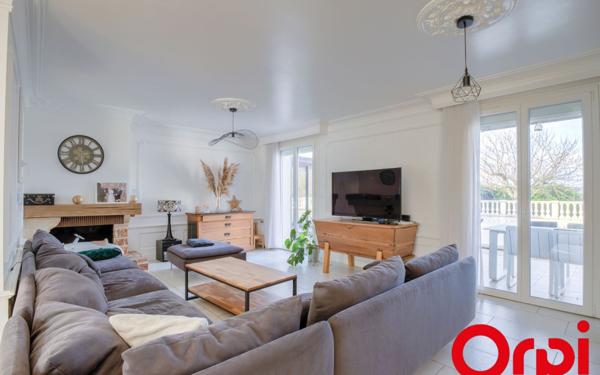 Maison à vendre    7 pièces •  Montluel