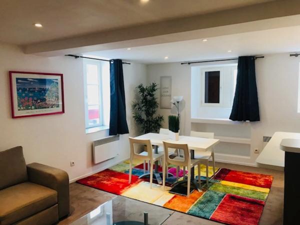 🏠 T3 MEUBLÉ — BIARRITZ QUARTIER DES HALLES | Bail annuel