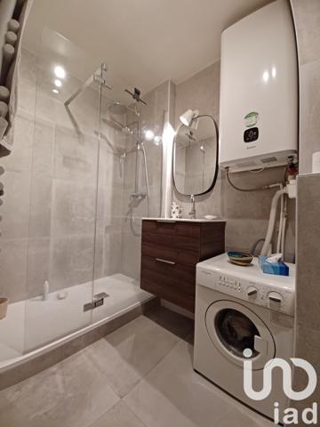 Location appartement 1 pièce 24 m² Issy-les-Moulineaux