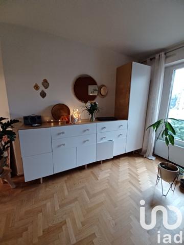 Location appartement 1 pièce 24 m² Issy-les-Moulineaux