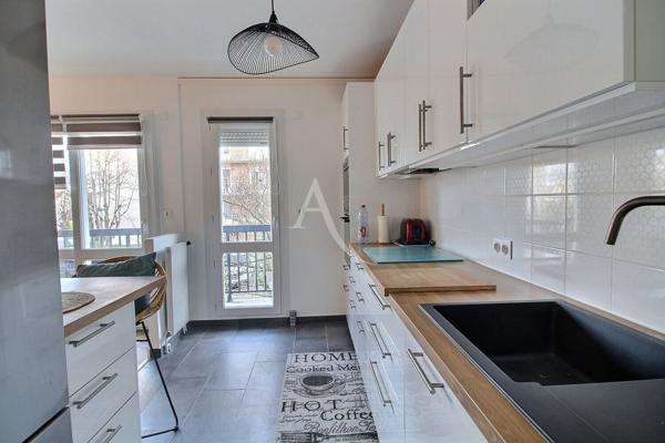 Charmant T2 entièrement refait à neuf, idéalement situé !