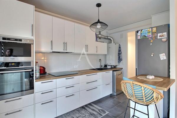 Charmant T2 entièrement refait à neuf, idéalement situé !