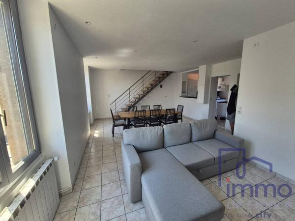 Appartement 3 pièces                                        - 42152 L' Horme Réf : 2821-CIFVFOREZVELAY