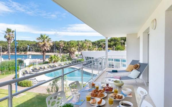 Appartement à vendre    2 pièces •  Saint-Mandrier-sur-Mer