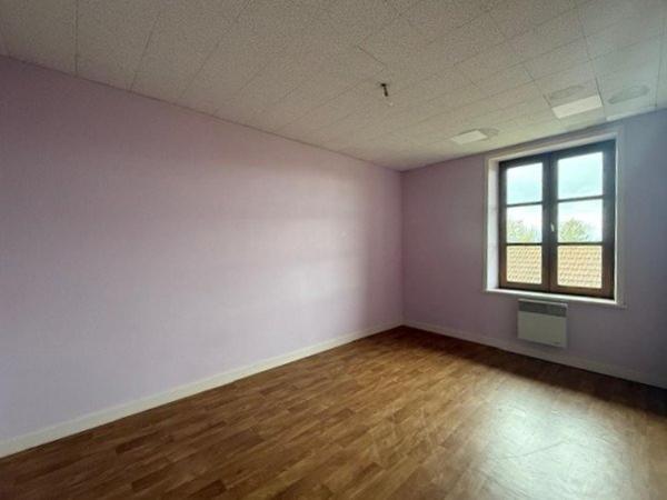 Immeuble de 4 appartements - St Trivier de Courtes