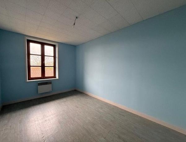 Immeuble de 4 appartements - St Trivier de Courtes