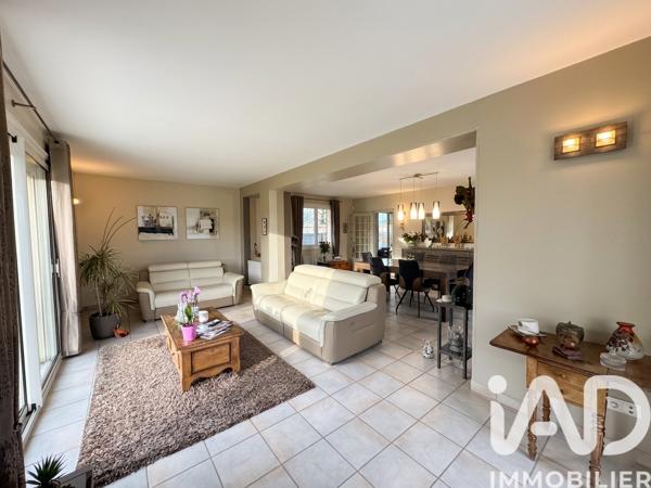 Maison à vendre 6 pièces 136 m² Saint-Étienne-du-Vauvray