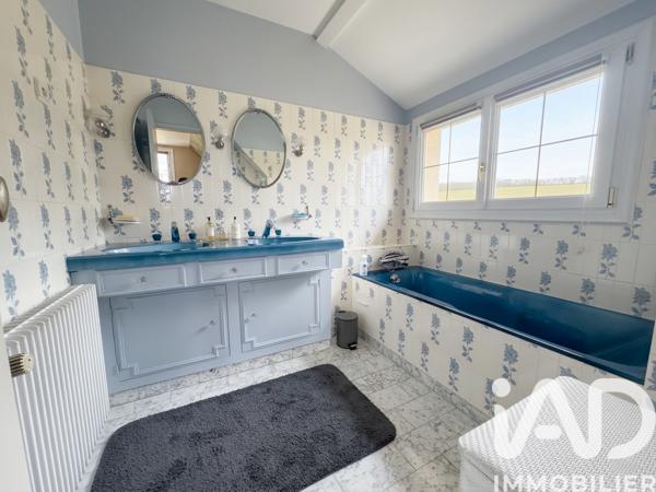 Maison à vendre 6 pièces 136 m² Saint-Étienne-du-Vauvray