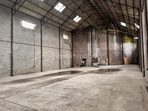 Immeuble mixte de 1 447 m²