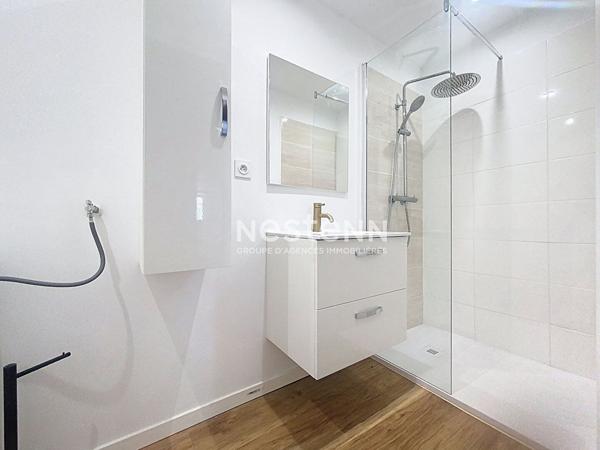 A vendre : Immeuble Volonne 8 pièce(s)