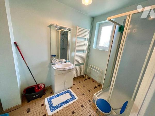 MAISON DE VILLE AVEC JARDIN
MAISON A VENDRE A RETHEL, AXE REIMS/CHARLEVILLE-MEZIERES, gare (à ...