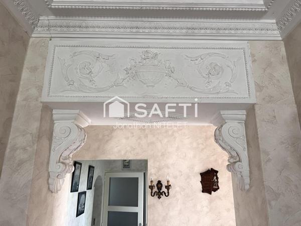 Charmante individuelle de caractère