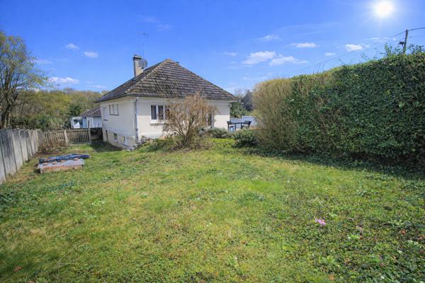 Brunoy (91800) BRUNOY – Maison familiale au calme, avec jardin et sous-sol total
