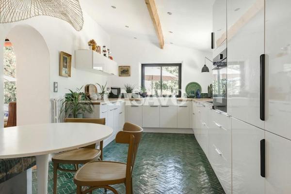 Vente Maison 6 pièces de 191m² - 13540 Aix-en-Provence
