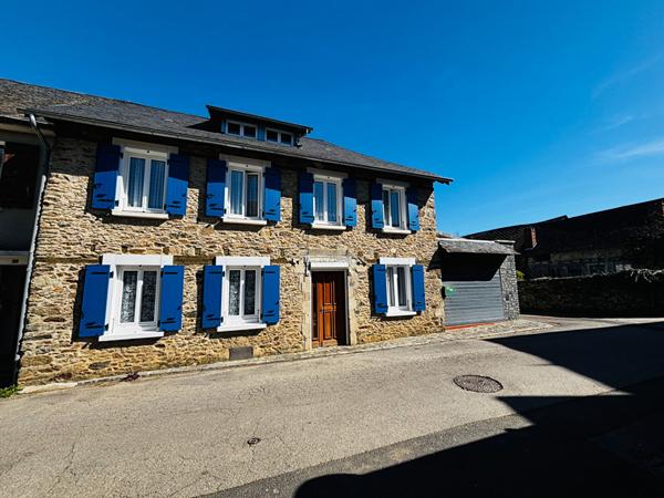 A VENDRE LAGRAULIERE MAISON EN PIERRE VIE DE PLAIN PIED 4 CHAMBRES ET GARAGE