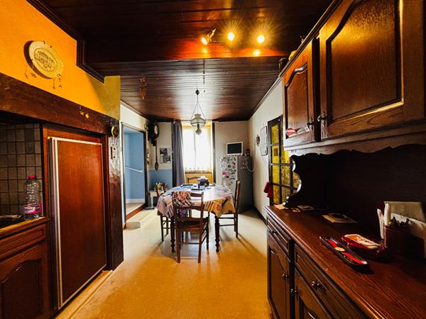 A VENDRE LAGRAULIERE MAISON EN PIERRE VIE DE PLAIN PIED 4 CHAMBRES ET GARAGE