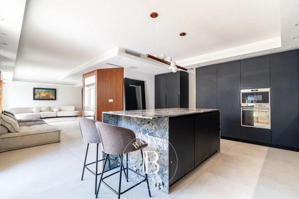 Levallois-Perret, Appartement 4 Chambres -  150 m² à vendre