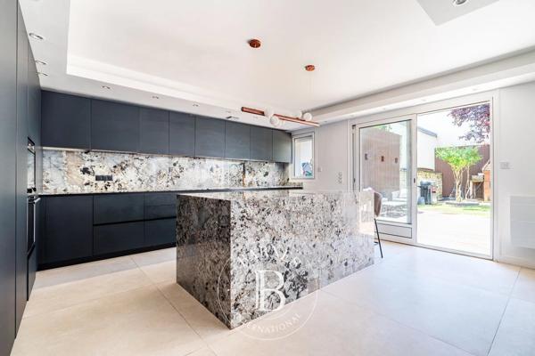 Levallois-Perret, Appartement 4 Chambres -  150 m² à vendre