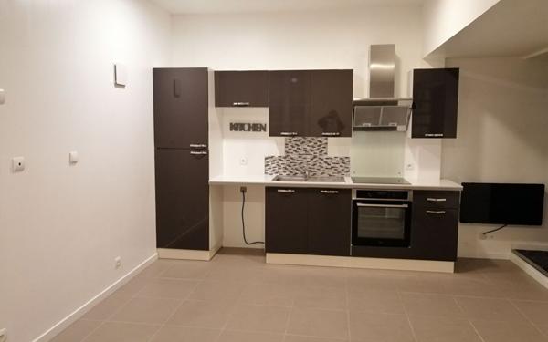 Appartement à louer    4 pièces • 71,76 m2 Saintes