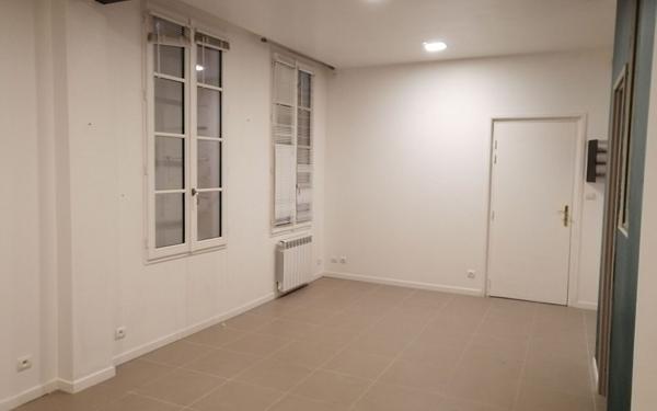 Appartement à louer    4 pièces • 71,76 m2 Saintes