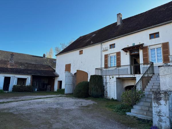 Maison en pierre à fort potentiel