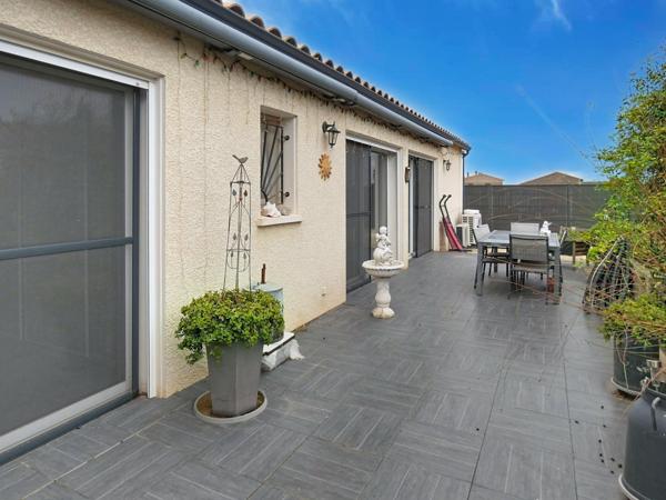 Villa 4 faces d'environ 103 m² sur terrain piscinable 645 m²