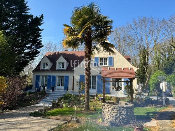 Rare à Gouvernes – Maison familiale atypique au cœur de la nature