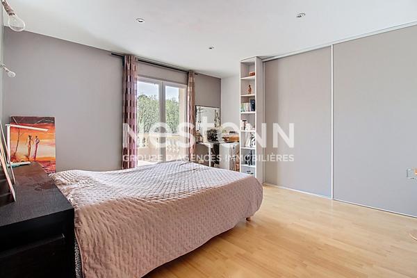 A VENDRE TRANS-EN-PROVENCE Maison 240 m² 4/5 chambres avec piscine sur 1500 m² de terrain clos