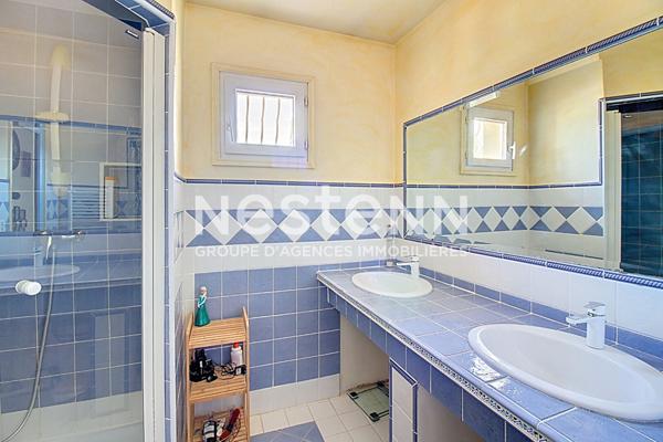 A VENDRE TRANS-EN-PROVENCE Maison 240 m² 4/5 chambres avec piscine sur 1500 m² de terrain clos