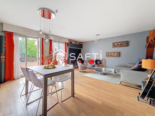 Bel appartement avec une belle vue, parking et cave