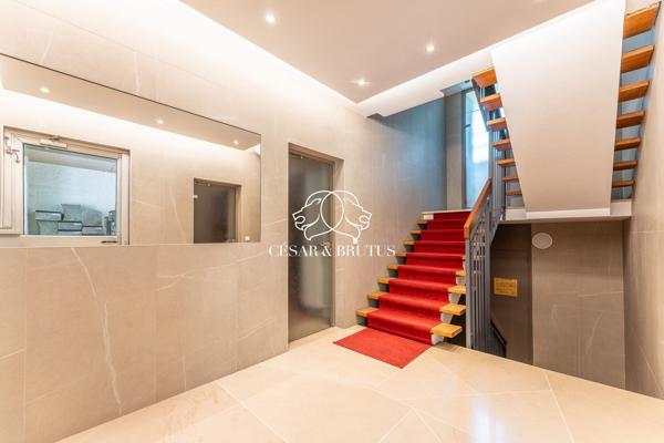 Appartement familial T5 de 129 m2 lumineux avec terrasse – résidence de standing avec parc.