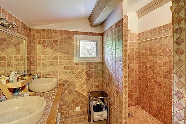 A VENDRE ! Maison Draguignan 5 pièces de 218 m²