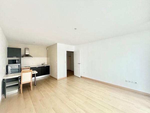 A VENDRE appartement Courseulles Sur Mer 2 pièce(s) 45.31 m2 - résidence DOMITYS - terrasse - parking - bonne rentabilité