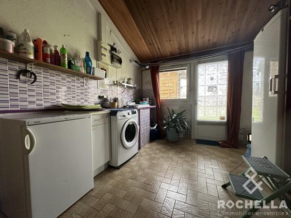 Villa en Parfait État avec Grand Jardin, Piscine et Garage - Saint-Jean-d'Angély