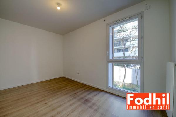Appartement 4 pièces de 76 m²- 2 éme étage avec balcon et parking.