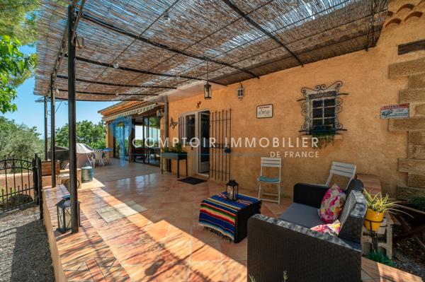 Villa
                                                                                                                                                                                                                                                                                                                        8 pièce(s)                                                                                                                                                                                                          4 chambre(s)                                                                                                                                                                                                          263  m²