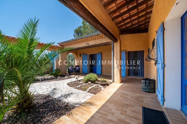 Villa
                                                                                                                                                                                                                                                                                                                        8 pièce(s)                                                                                                                                                                                                          4 chambre(s)                                                                                                                                                                                                          263  m²