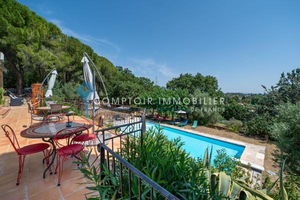 Villa
                                                                                                                                                                                                                                                                                                                        8 pièce(s)                                                                                                                                                                                                          4 chambre(s)                                                                                                                                                                                                          263  m²