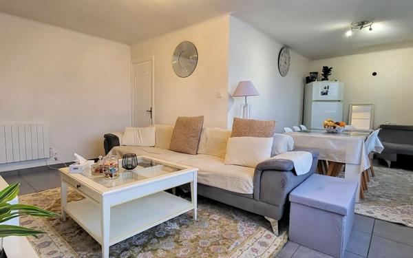 Appartement à vendre    5 pièces • 73,20 m2 Roussillon