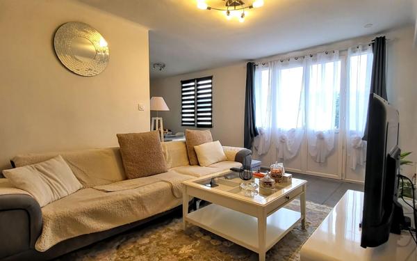 Appartement à vendre    5 pièces • 73,20 m2 Roussillon