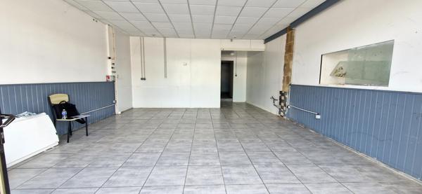 Decazeville (12300) Local commercial 70 m² centre ville de Decazeville